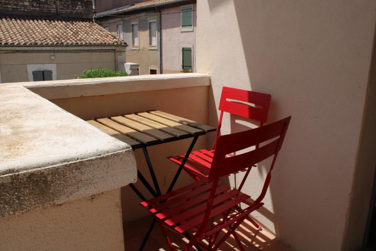 Superbe Appartement Avec Parking Sur Place Nîmes Kültér fotó