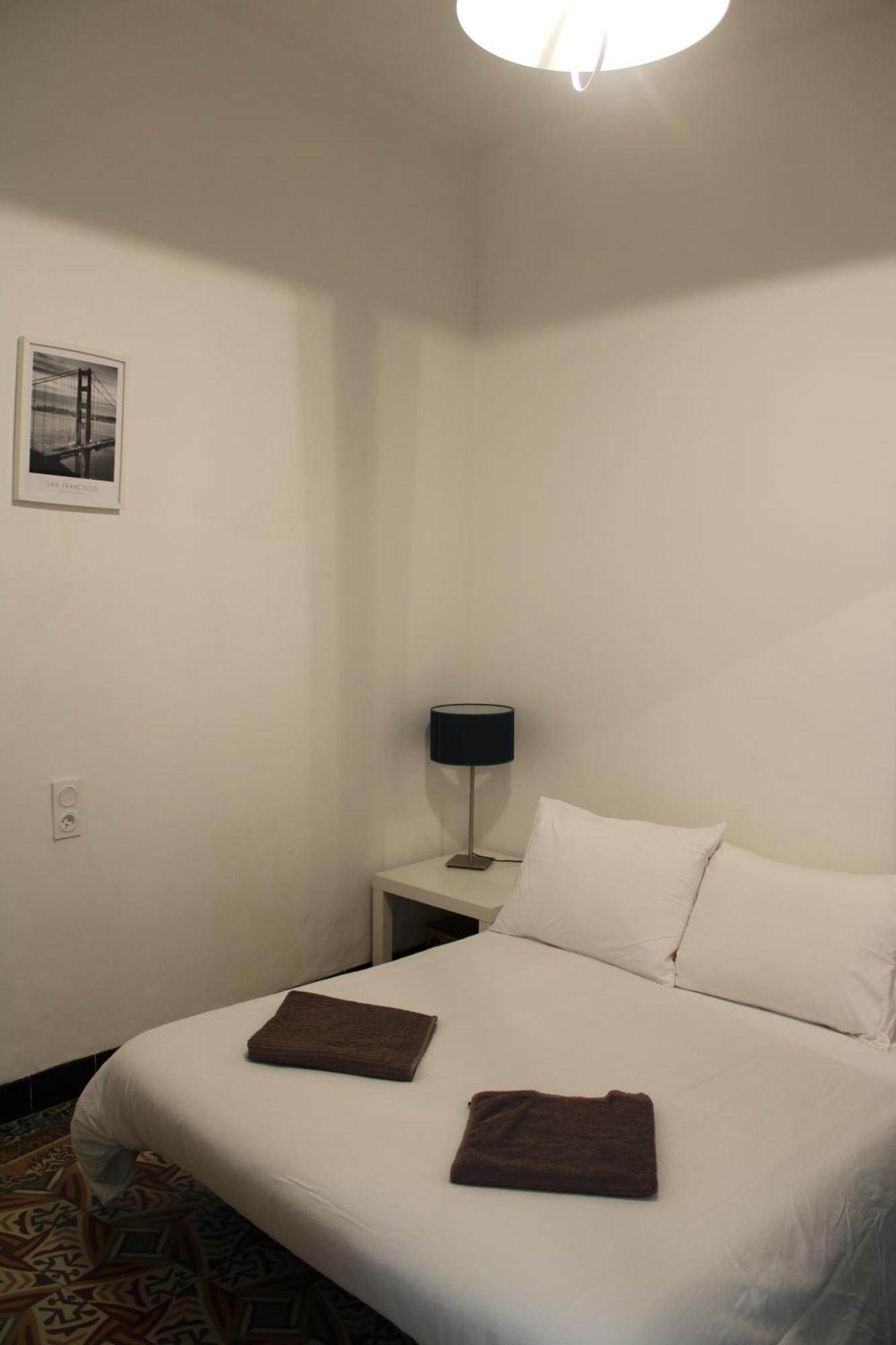Superbe Appartement Avec Parking Sur Place Nîmes Kültér fotó