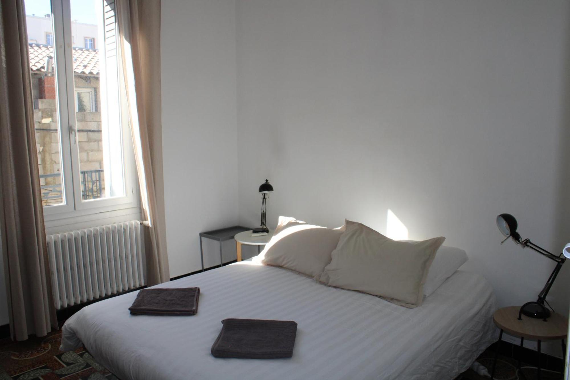Superbe Appartement Avec Parking Sur Place Nîmes Kültér fotó