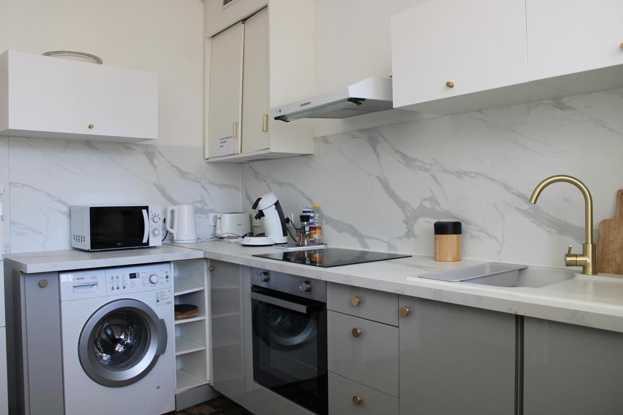 Superbe Appartement Avec Parking Sur Place Nîmes Kültér fotó
