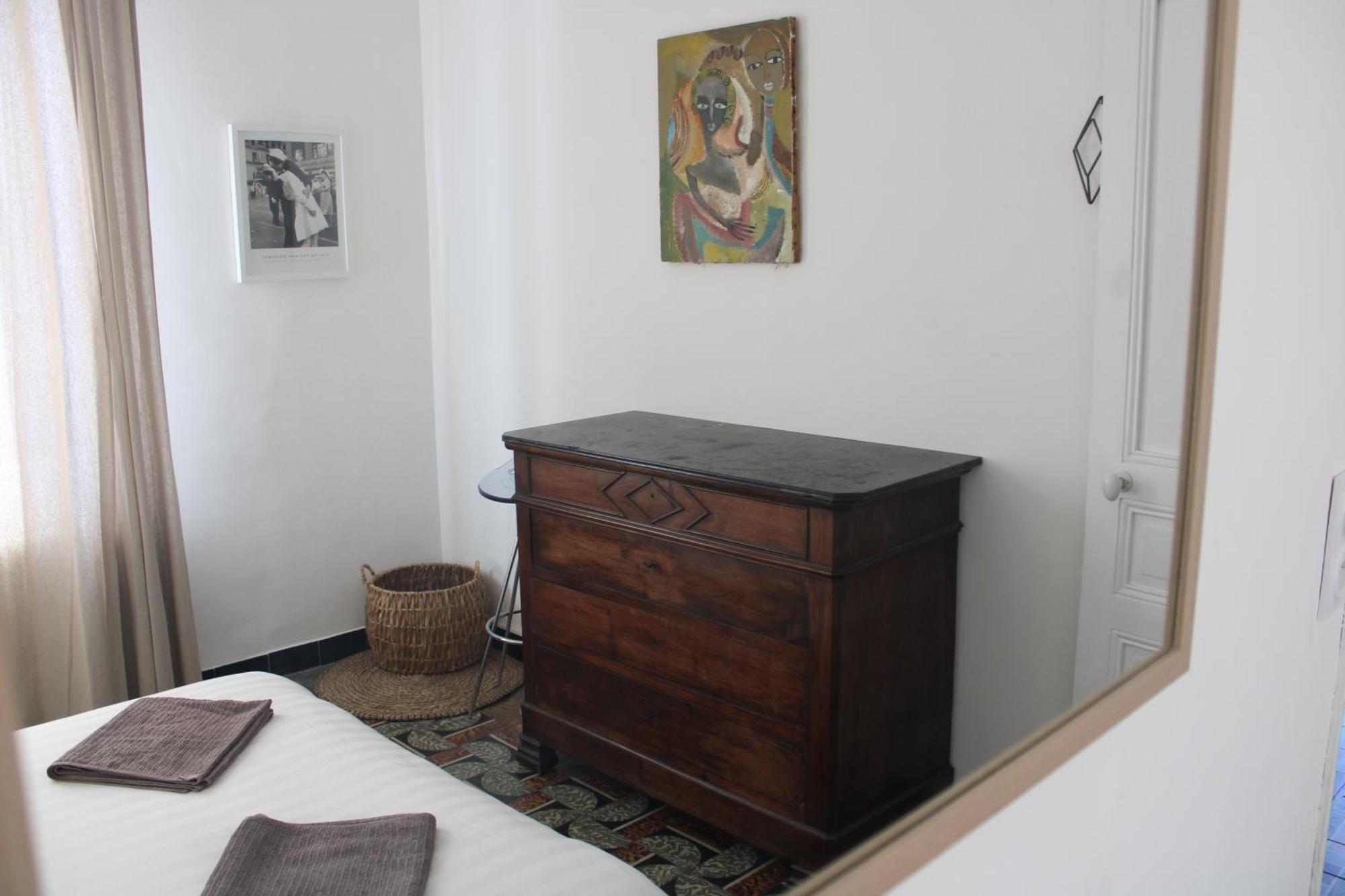 Superbe Appartement Avec Parking Sur Place Nîmes Kültér fotó