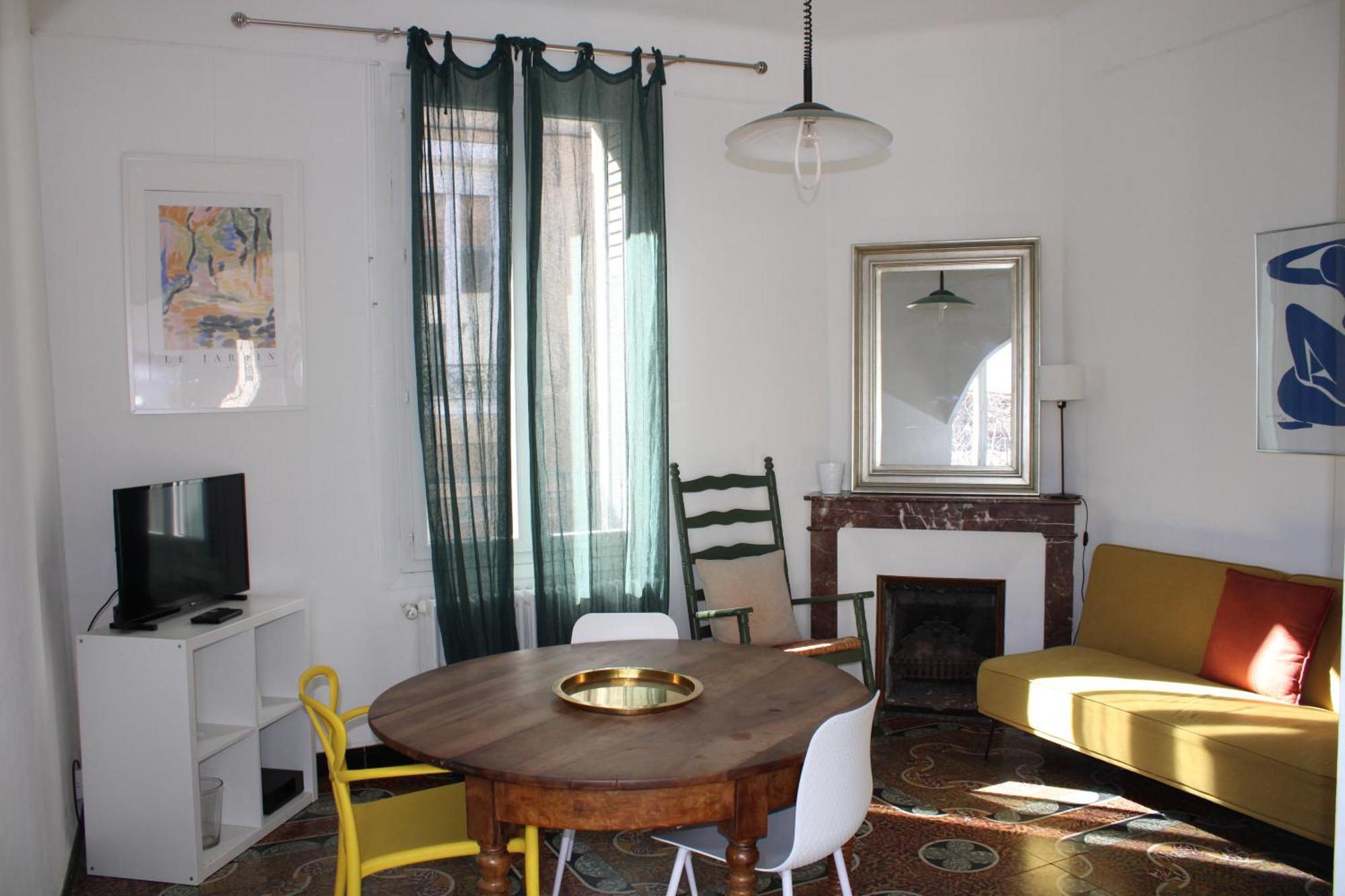 Superbe Appartement Avec Parking Sur Place Nîmes Kültér fotó